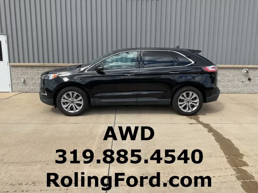2024 Ford Edge Titanium photo 2