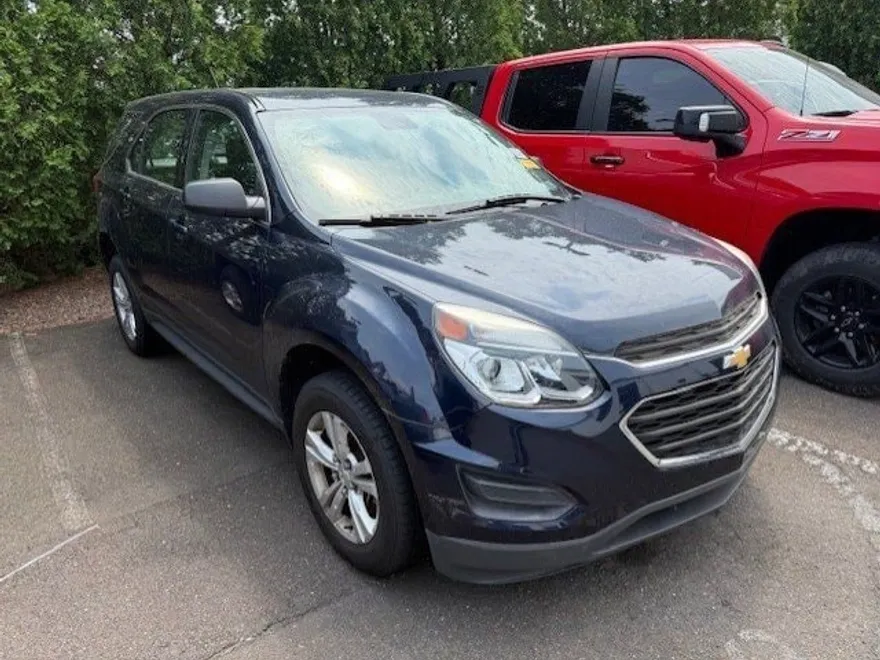 2016 Chevrolet Equinox LS photo 1