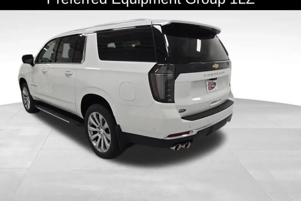 2025 Chevrolet Suburban Premier photo 1