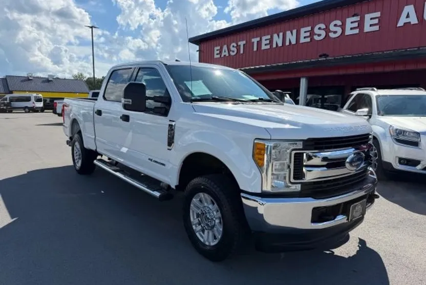 2017 Ford F-250 photo 1