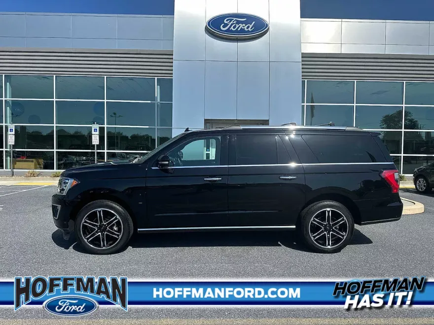 2023 Ford Expedition XL photo 1