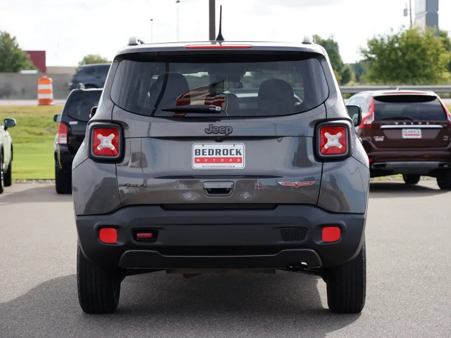 2018 Jeep Renegade Trailhawk photo 1