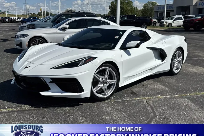 2025 Chevrolet Corvette Stingray Convertible 3LT photo 1