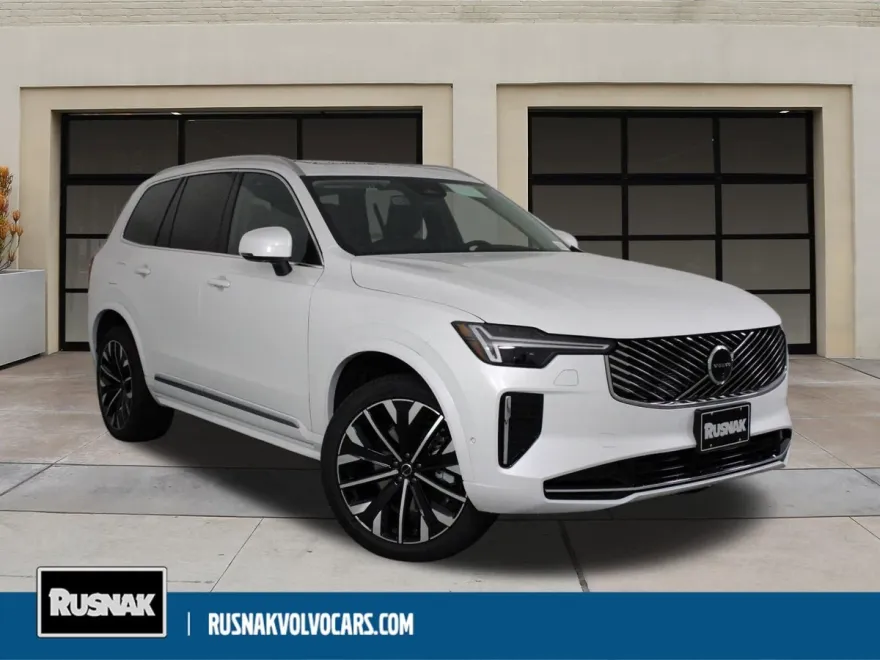 2025 Volvo XC90 Plus photo 1