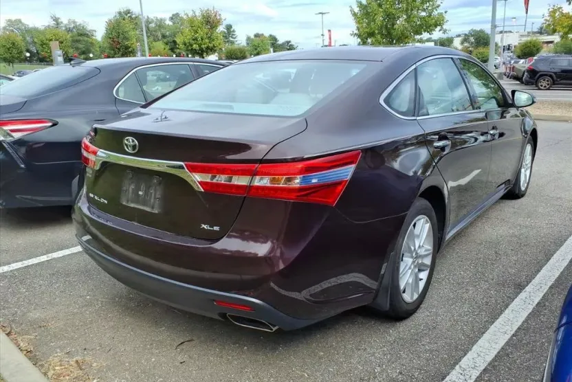 2014 Toyota Avalon XLE photo 1