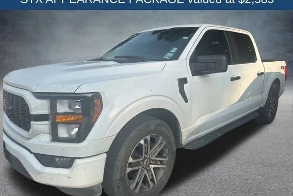 2023 Ford F-150 XL photo 1