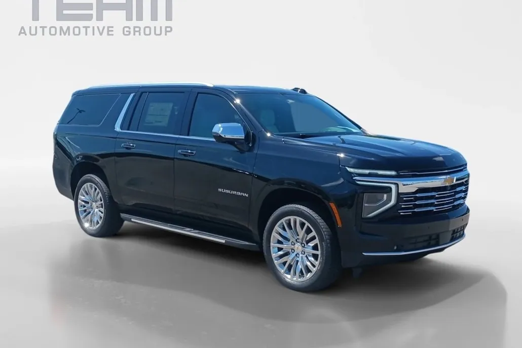 2025 Chevrolet Suburban Premier photo 1