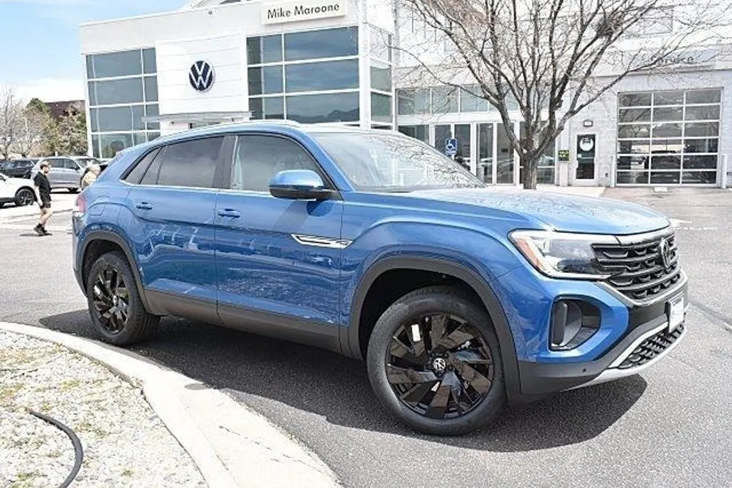 2025 Volkswagen Atlas Cross Sport SE Technology photo 1