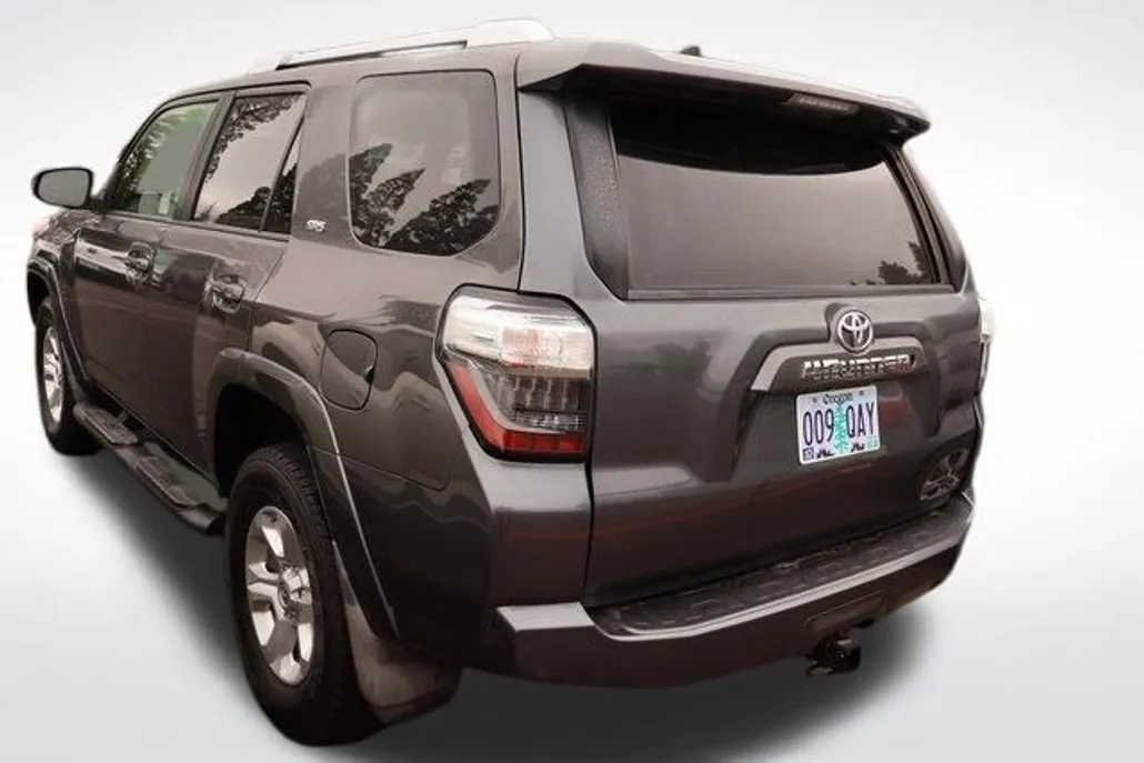 2016 Toyota 4Runner Limited photo 1