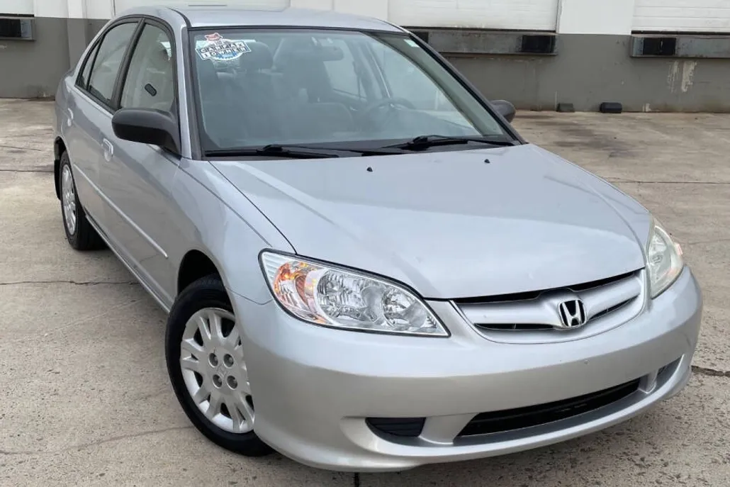 2005 Honda Civic LX photo 1