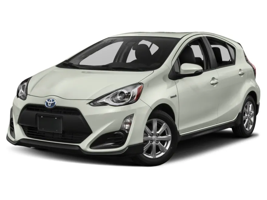 2017 Toyota Prius C Three photo 1