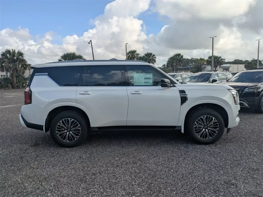 2026 Nissan Armada Platinum photo 1