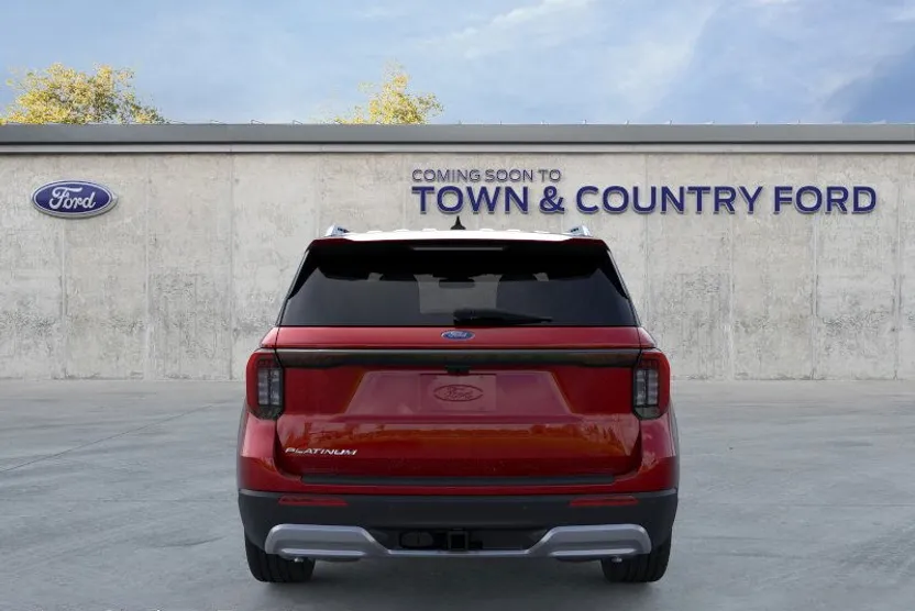 2025 Ford Explorer Platinum photo 1
