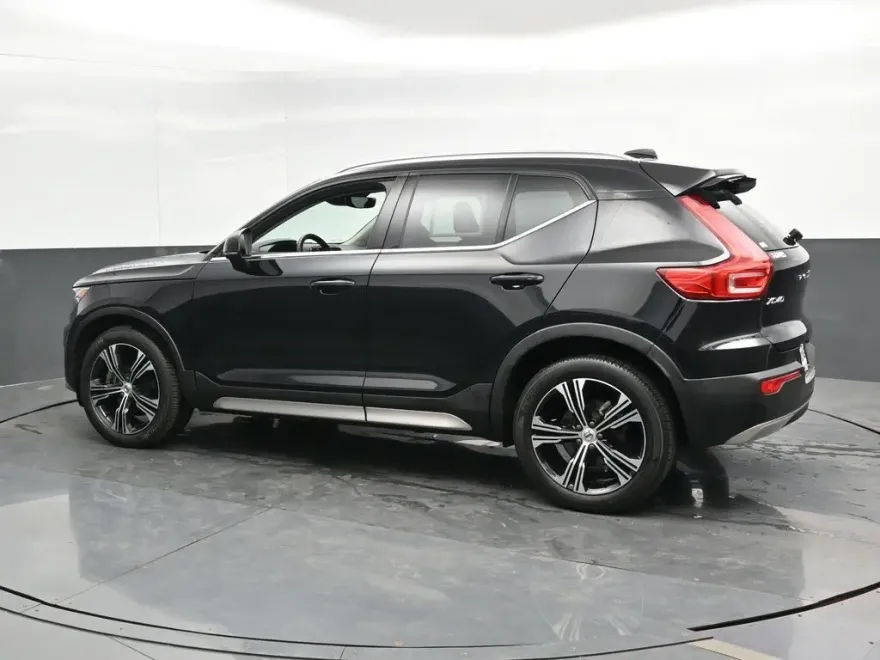 2022 Volvo XC40 T5 AWD Inscription photo 1