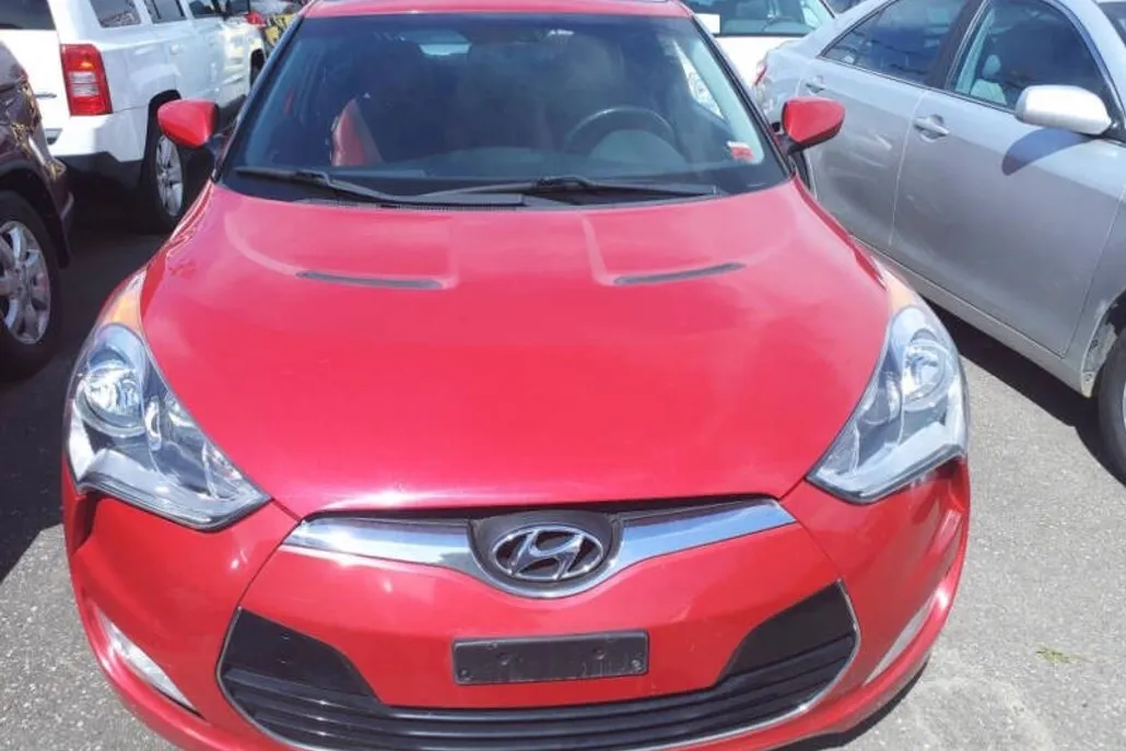 2012 Hyundai Veloster Base photo 1