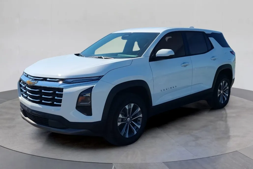 2026 Chevrolet Equinox LT photo 1