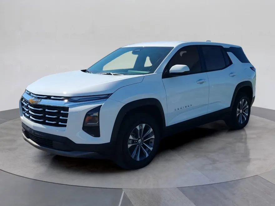 2026 Chevrolet Equinox LT photo 1