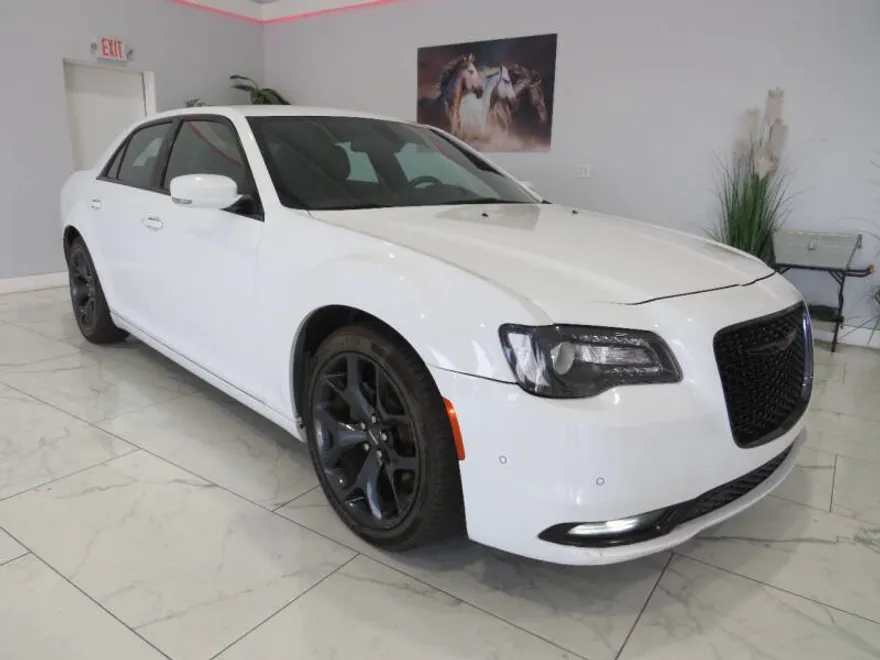 2021 Chrysler 300 S photo 1