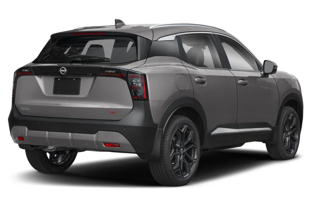 2026 Nissan Kicks SR photo 1