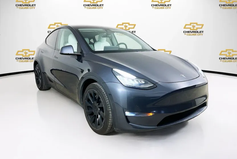 2021 Tesla Model Y Long Range photo 1