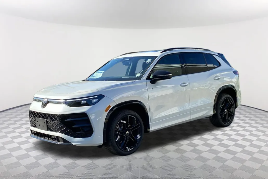2025 Volkswagen Tiguan SE R-Line Black photo 1