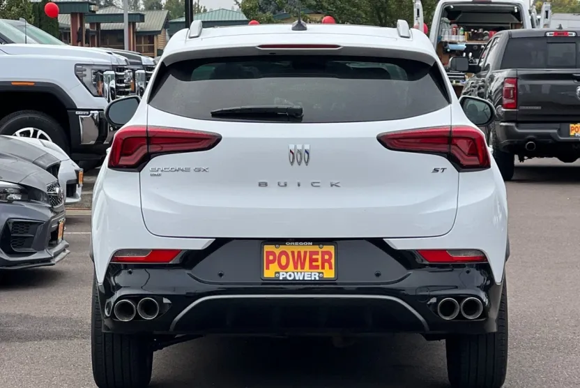 2024 Buick Encore GX Sport Touring photo 1