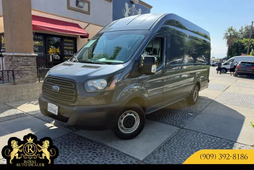2019 Ford Transit Van photo 1