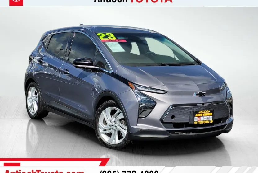 2023 Chevrolet Bolt EV 1LT photo 1