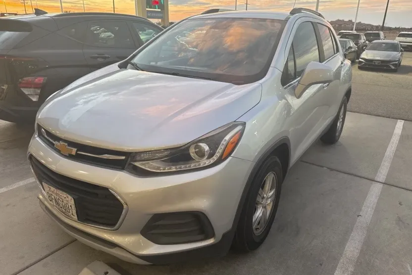 2018 Chevrolet Trax LT photo 1