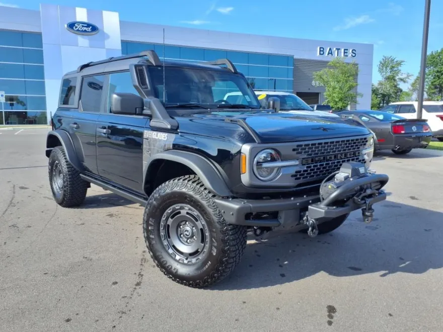 2023 Ford Bronco Everglades photo 1