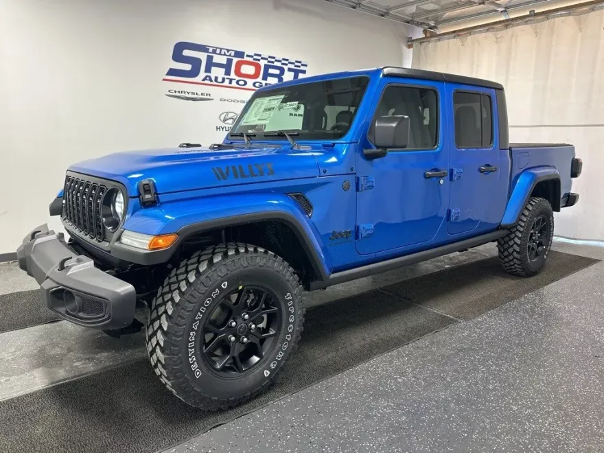 2025 Jeep Gladiator Willys photo 1
