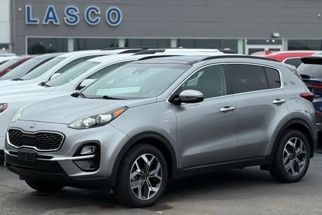 2021 Kia Sportage EX photo 1