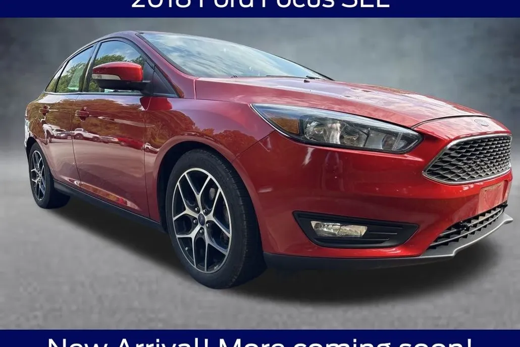 2018 Ford Focus SEL photo 1