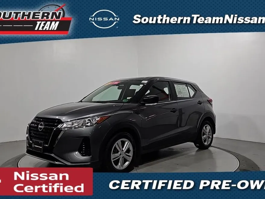 2023 Nissan Kicks S photo 1