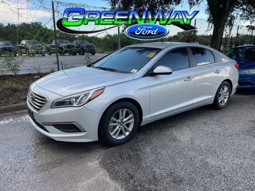 2017 Hyundai Sonata Eco photo 1
