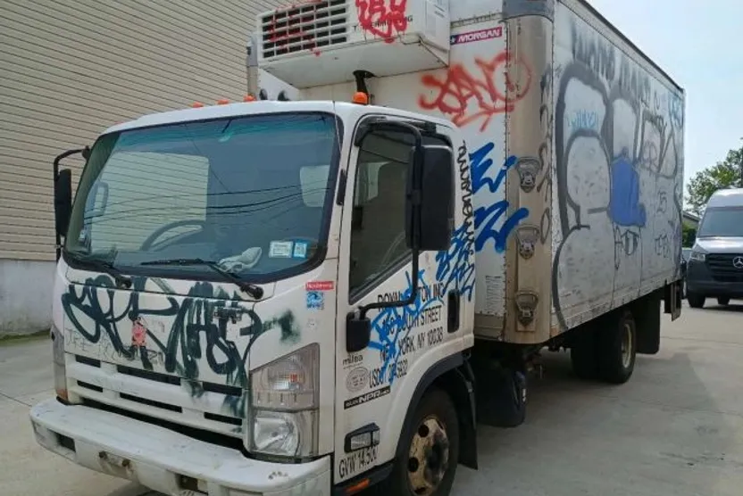 2015 Isuzu NPR photo 1