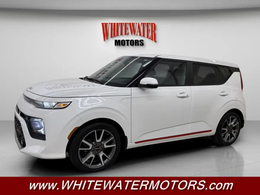 2022 Kia Soul GT-Line photo 1
