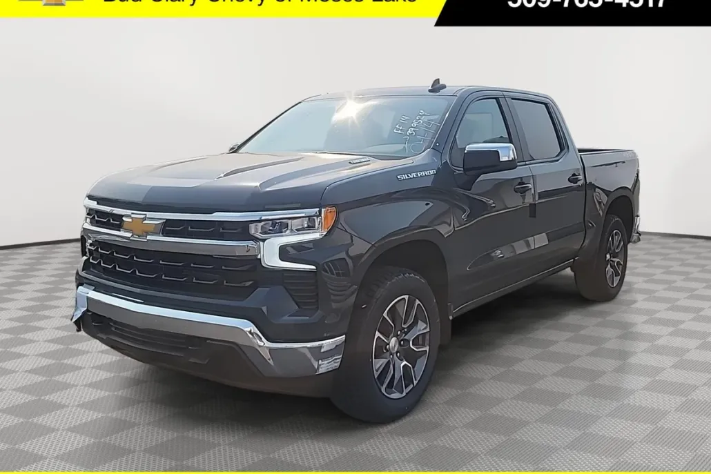 2025 Chevrolet Silverado 1500 LT photo 1