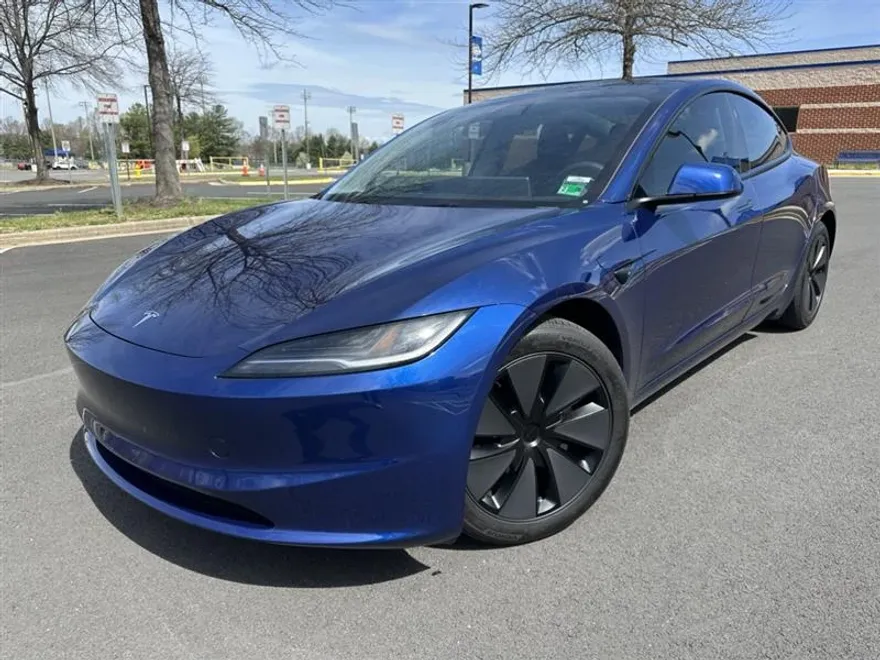 2024 Tesla Model 3 photo 1