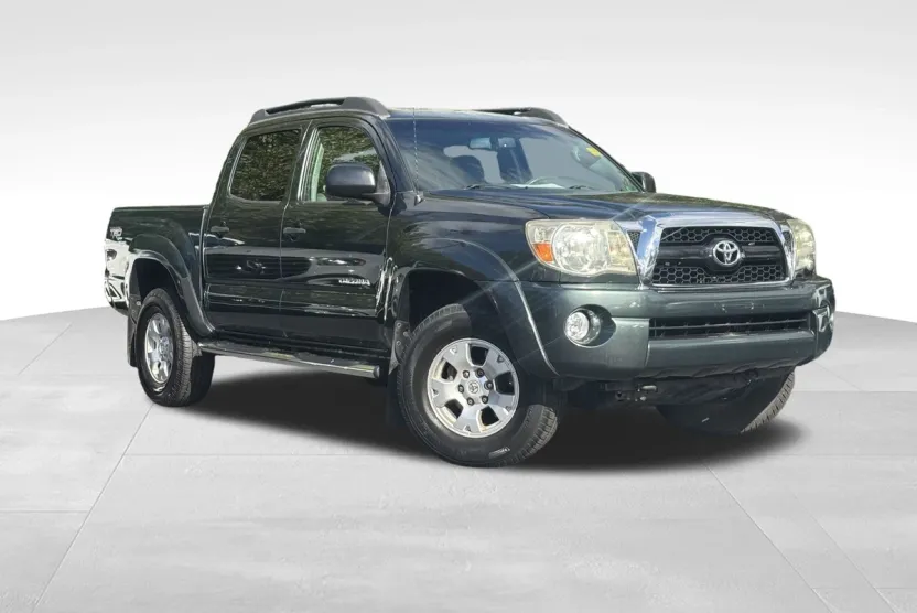 2011 Toyota Tacoma Base 4x4 photo 1