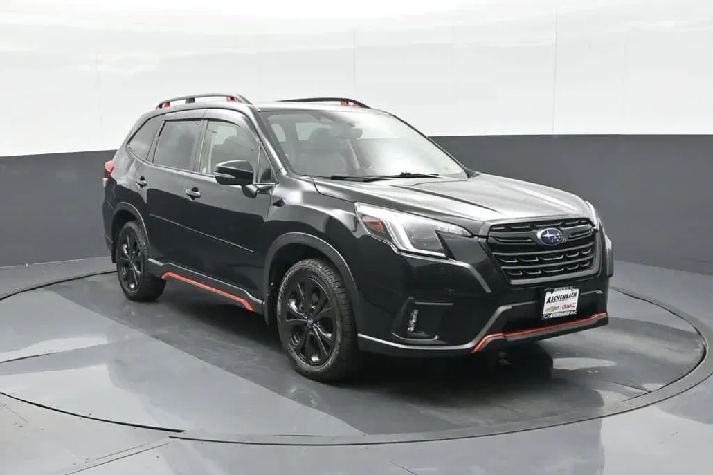 2022 Subaru Forester Sport photo 1