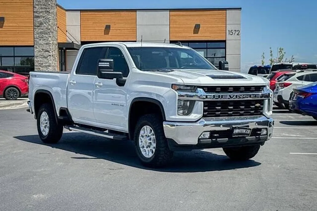 2022 Chevrolet Silverado 3500HD LT photo 1