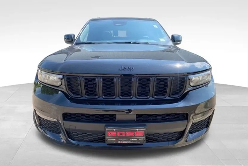 2025 Jeep Grand Cherokee Limited photo 1