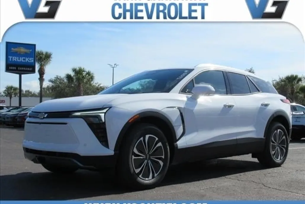 2025 Chevrolet Blazer EV photo 1