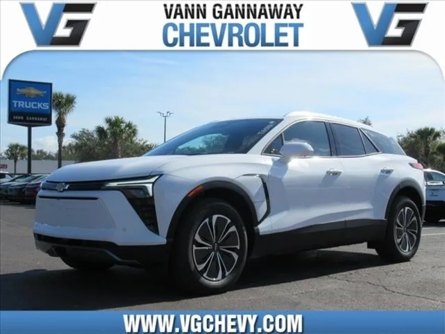 2025 Chevrolet Blazer EV photo 1