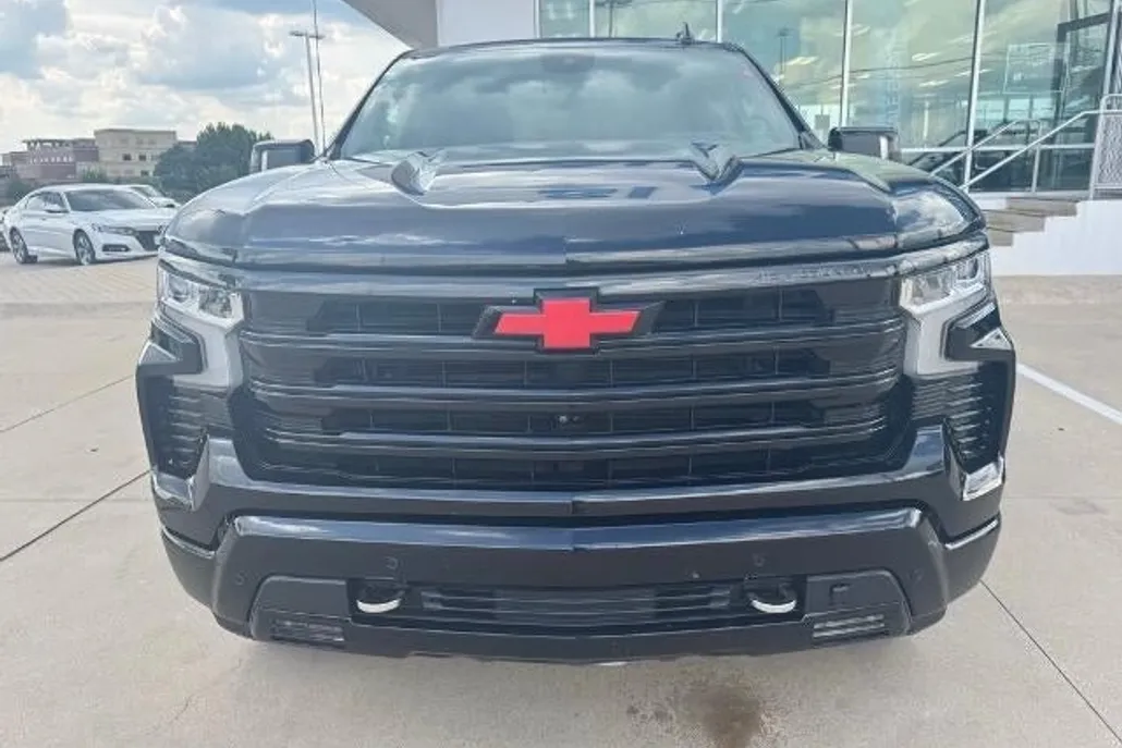2022 Chevrolet Silverado 1500 High Country photo 1