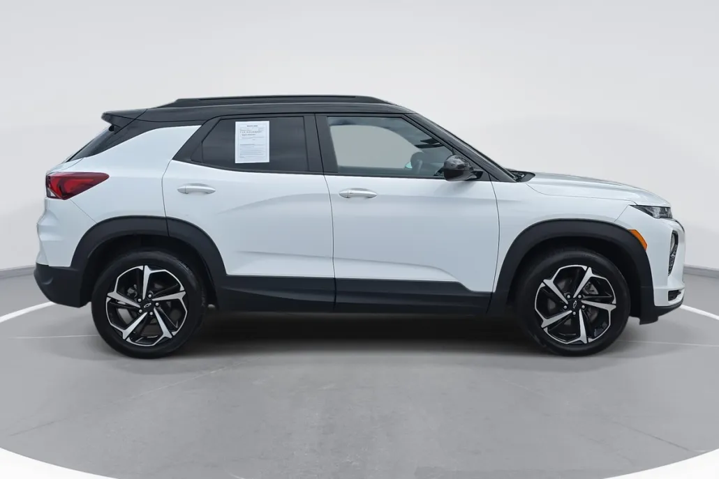 2021 Chevrolet Trailblazer RS photo 1