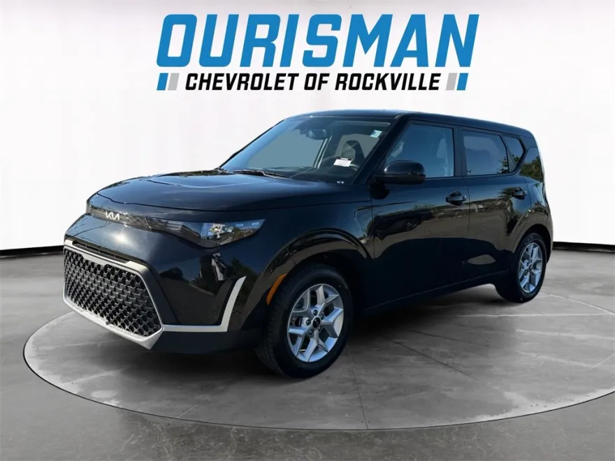 2023 Kia Soul S photo 1