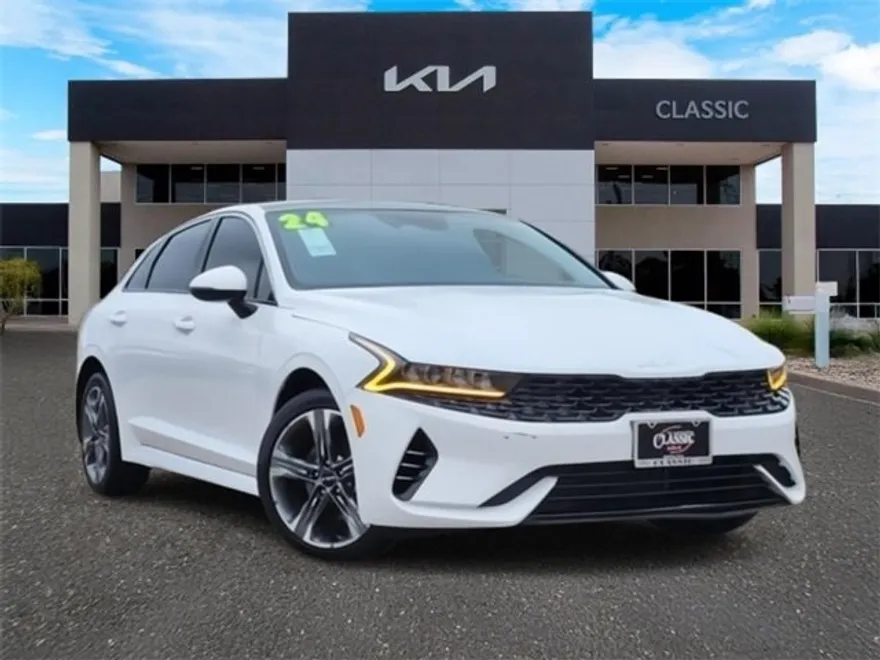 2024 Kia K5 EX photo 1