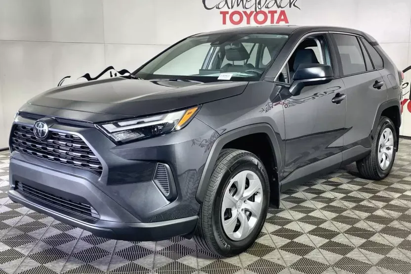 2025 Toyota RAV4 LE photo 1